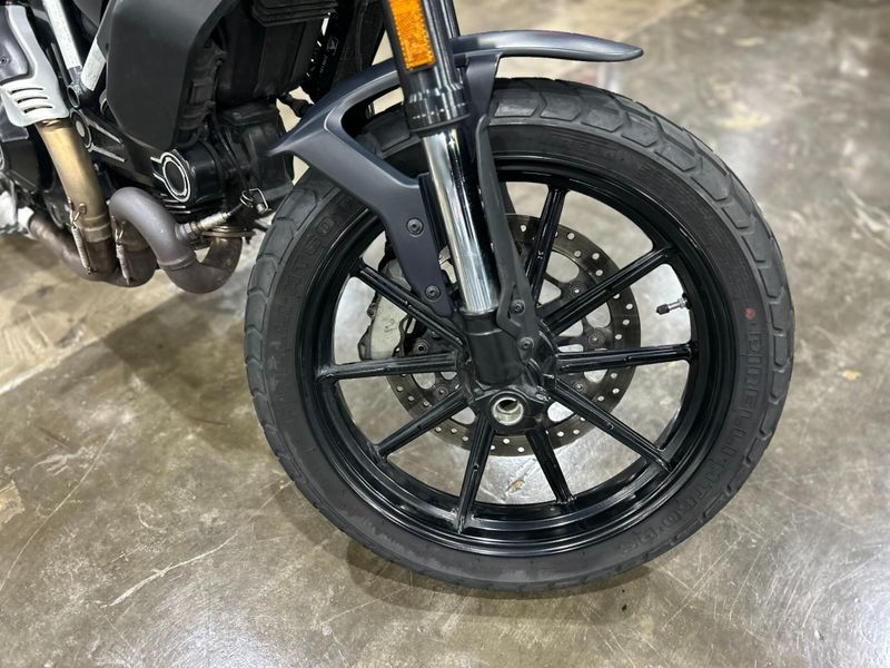 Used 2022 Ducati SCRAMBLER ICON DARK Image 19