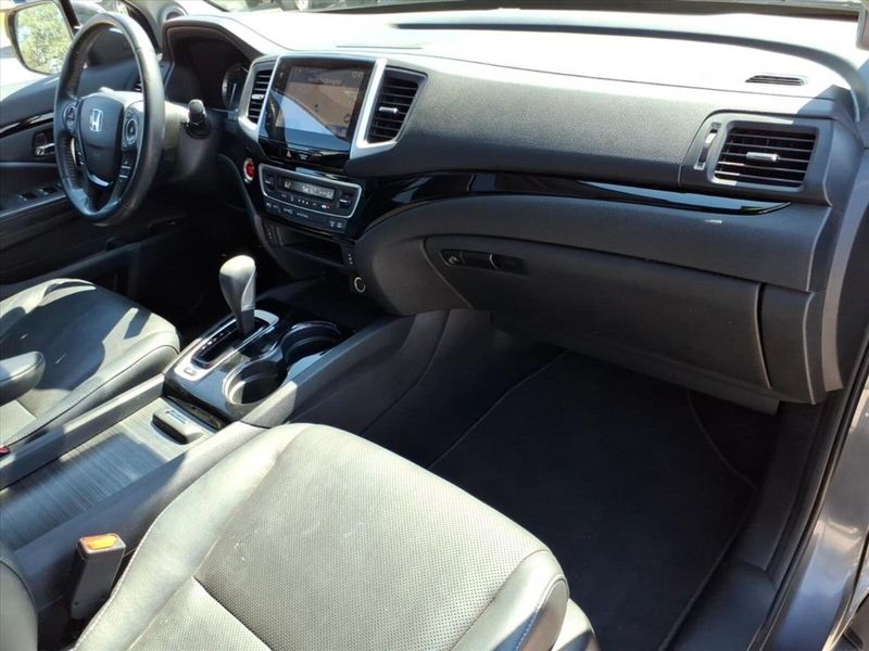 2018 Honda Ridgeline RTL-E photo 7