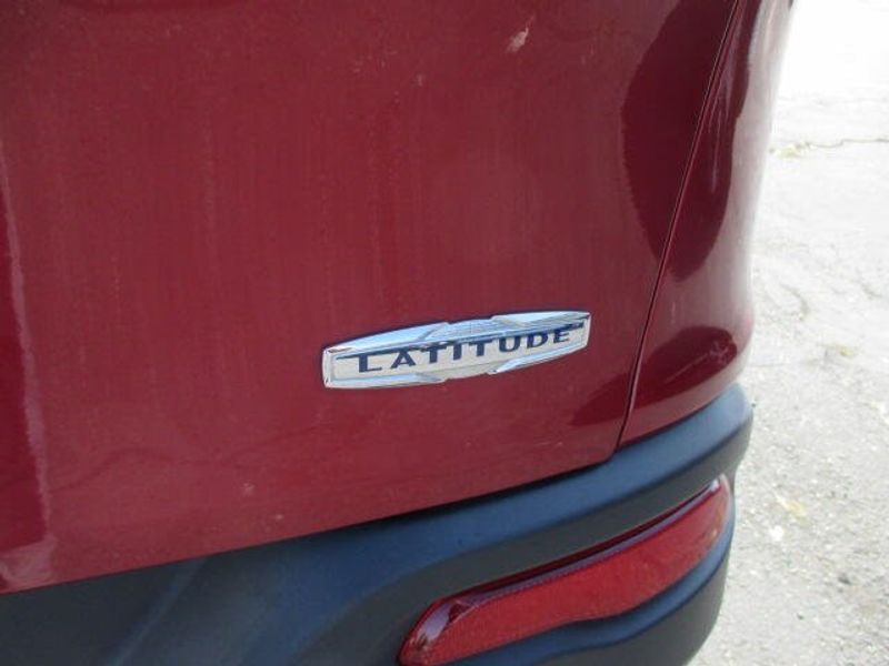 Used 2014 Jeep Cherokee LatitudeImage 10