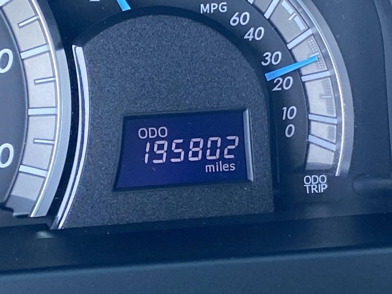 2012 Toyota Camry SEImage 29