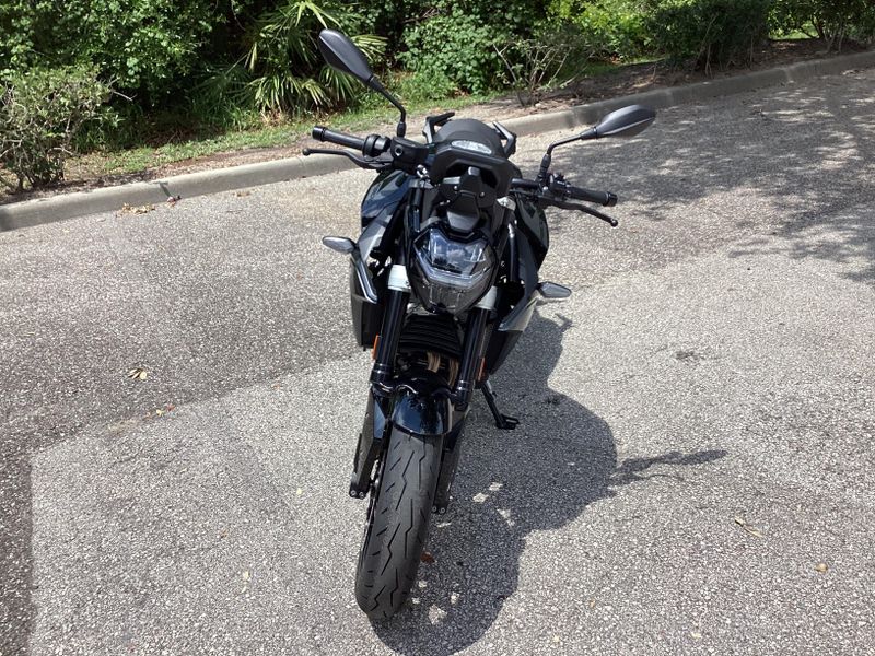 2025 BMW F 900 R 