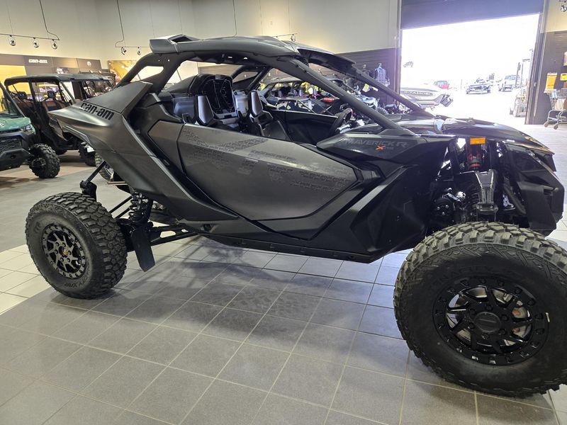 NEW 2026 CAN-AM MAVERICK R X RS 999T DCT Image 2