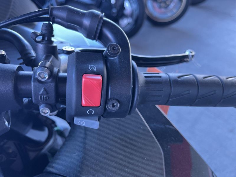 Used 2019 Kawasaki Ninja ZX-14R ABS Image 19