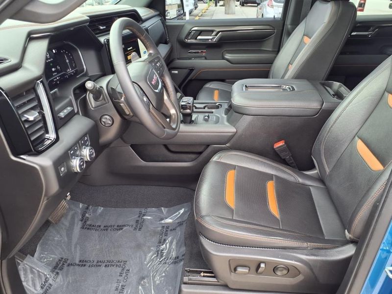 Used 2022 GMC Sierra 1500 AT4Image 11
