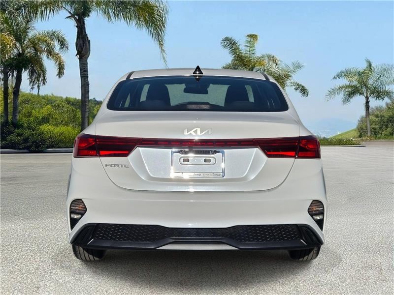 Used 2024 Kia Forte LXS IVT