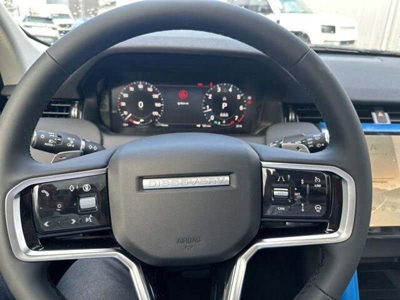 2025 Land Rover Discovery Sport S
