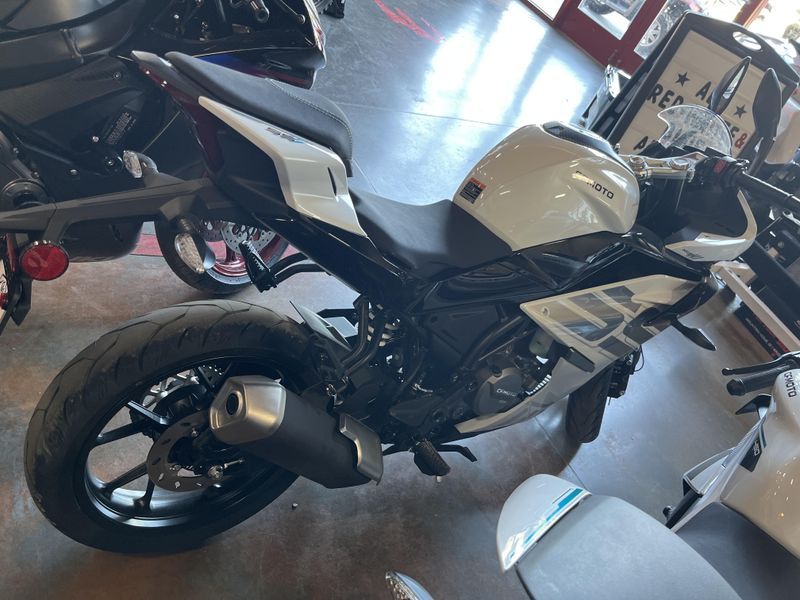 New 2026 CFMOTO 300SS 