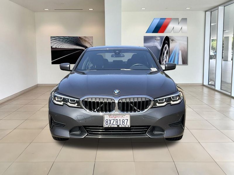 2021 BMW 3 Series 330iImage 3