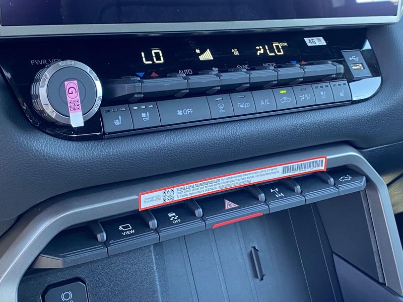 New 2025 Toyota Tundra Limited HybridImage 17