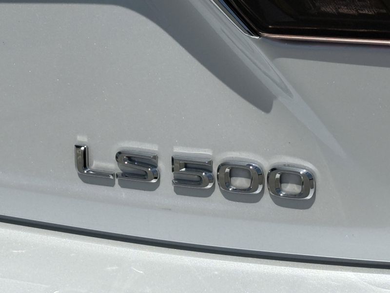 2021 Lexus LS 500Image 13