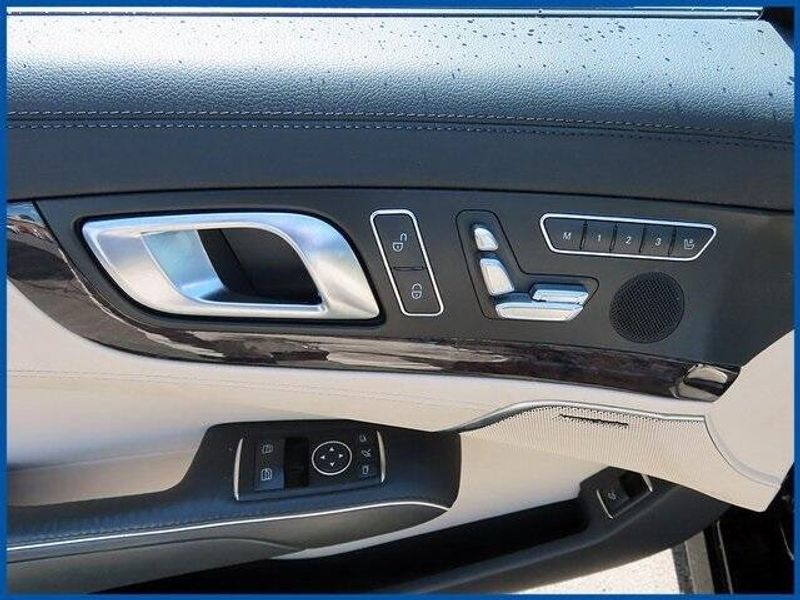 2013 Mercedes-Benz SL-Class SL 550Image 10