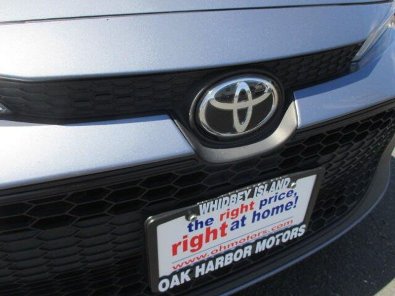 2022 Toyota Corolla LEImage 4