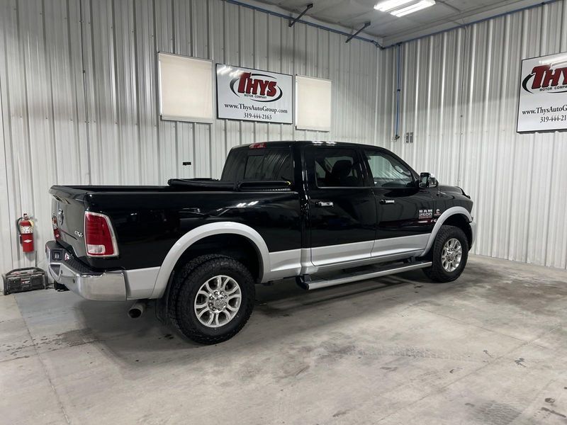 2014 RAM 2500 LaramieImage 5