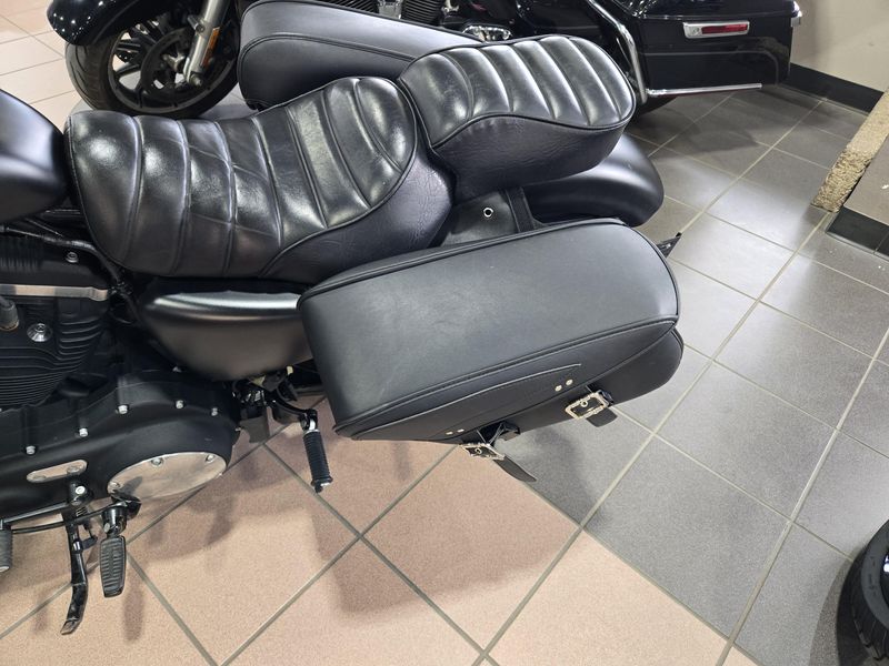 2022 HARLEY SPORTSTER IRON 883 Image 17