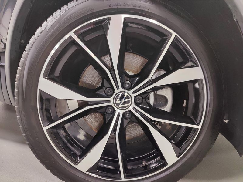 Used 2024 Volkswagen Tiguan AWD SEL R-Line w/Sunroof/NavImage 11