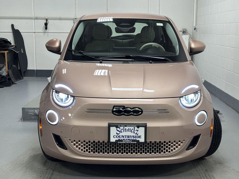 2024 Fiat 500e Inspired By BeautyImage 6