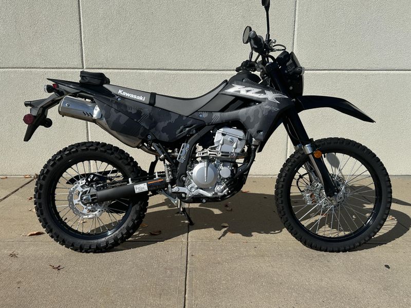 2024 Kawasaki KLX 300Image 2