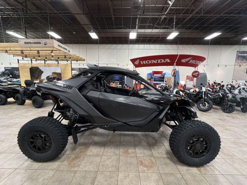 New 2026 Can-Am MAVERICK R X RS WITH SMART-SHOX 999T DCT Image 18