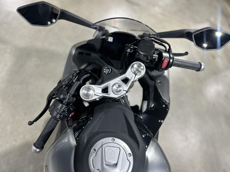 2025 CFMOTO 450SS Image 6