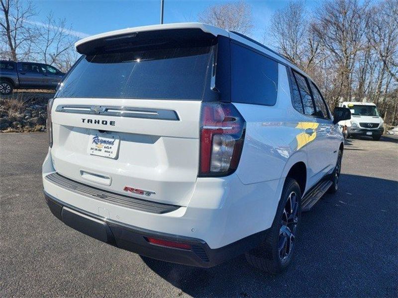 2021 Chevrolet Tahoe RSTImage 12