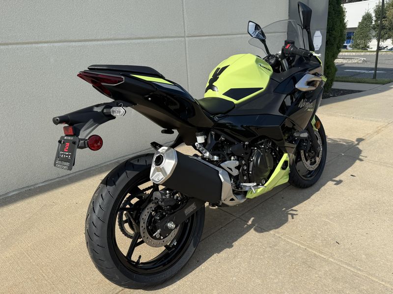 2026 Kawasaki NINJA 500 SE ABSImage 3