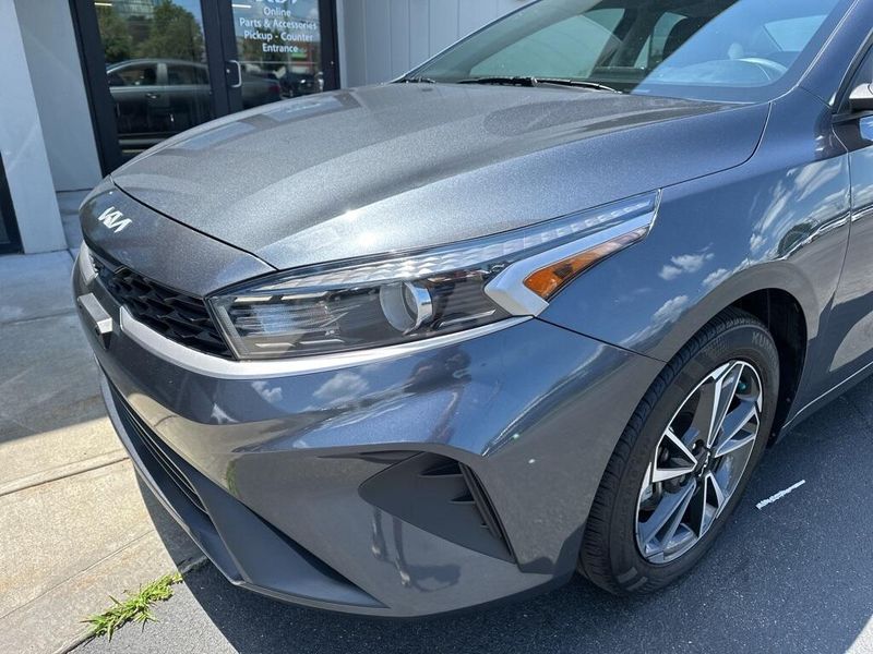 Used 2022 Kia Forte LXSImage 10