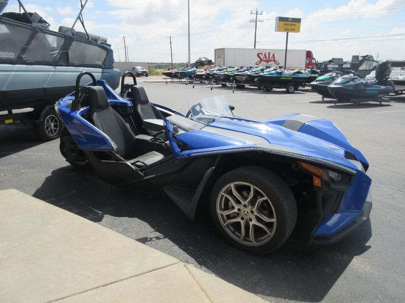 USED 2023 POLARIS SLINGSHOT SL AUTODRIVE Image 3