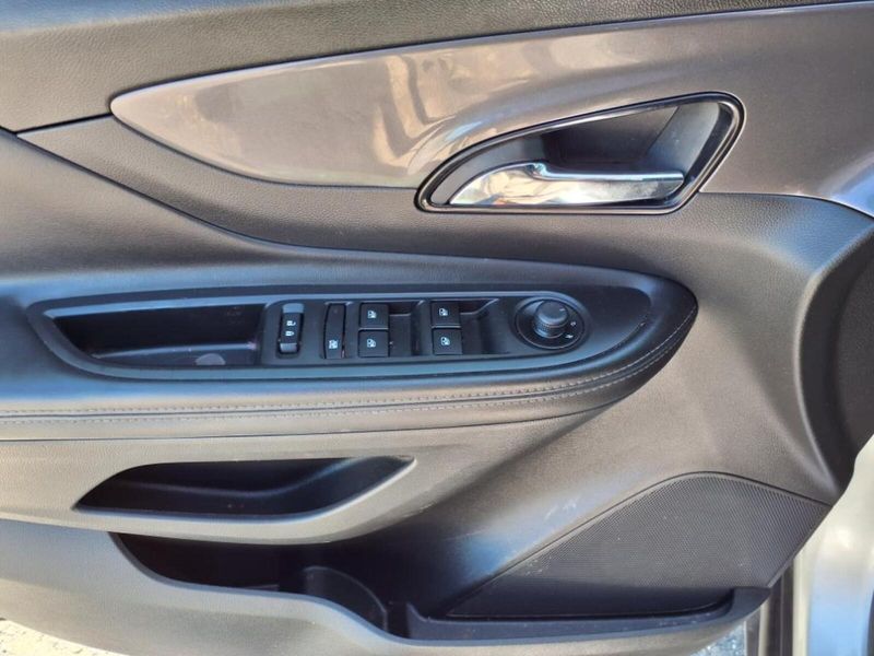 2021 Buick Encore Preferred photo 18