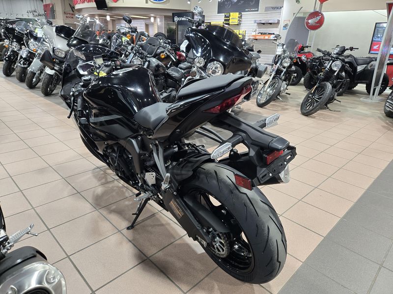NEW 2026 KAWASAKI NINJA ZX6R Image 8