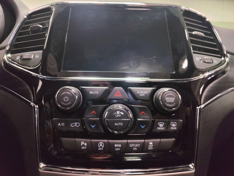 2019 Jeep Grand Cherokee Limited photo 21