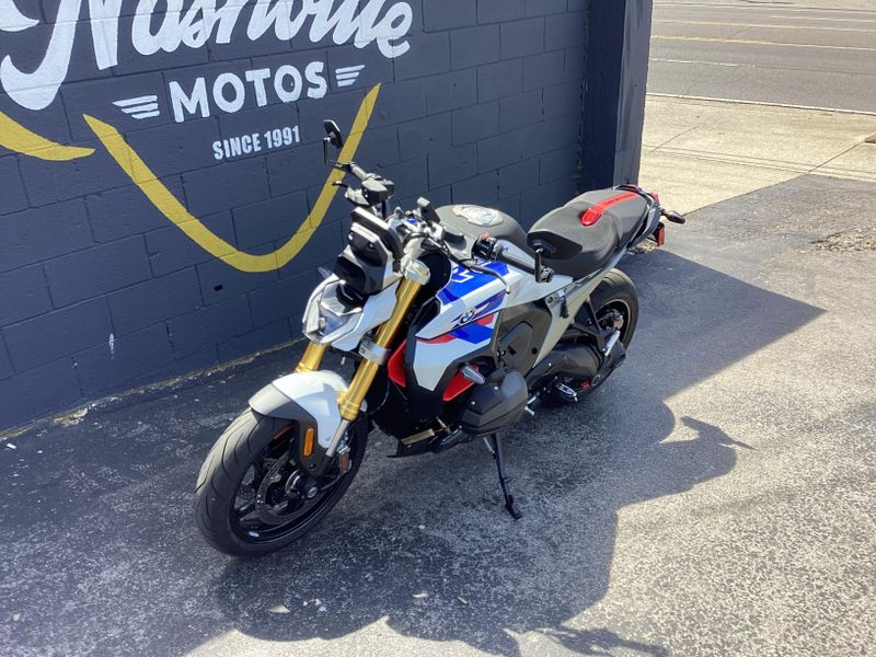 New 2026 BMW R 1300 R 