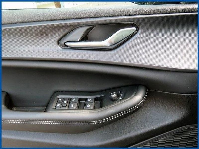 2024 Jeep Grand Cherokee Altitude XImage 12