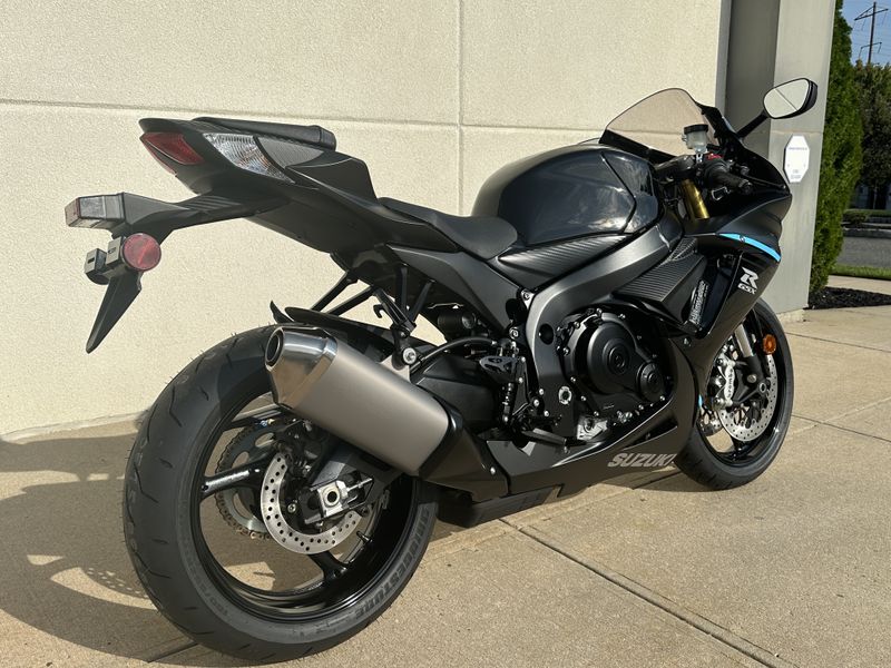 2024 Suzuki GSXR 750 in a BLACK exterior color. Cross Country Powersports 732-491-2900 crosscountrypowersports.com 