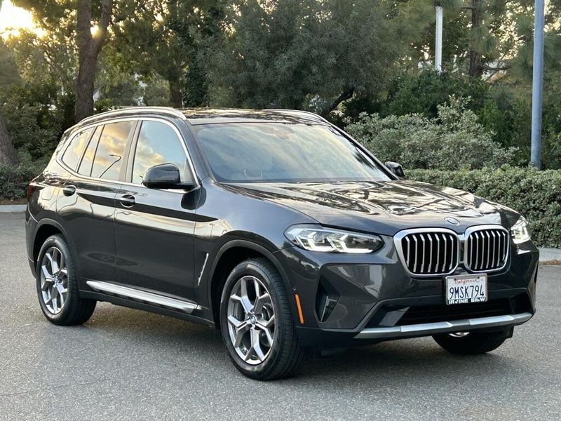 2024 BMW X3 sDrive30iImage 3