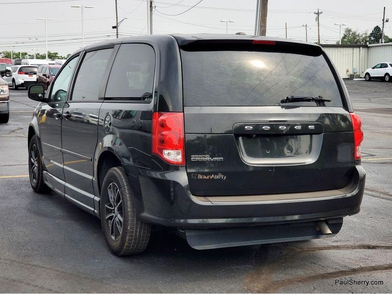 2014 Dodge Grand Caravan SXTImage 8