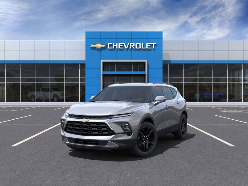 2025 Chevrolet Blazer LTImage 8