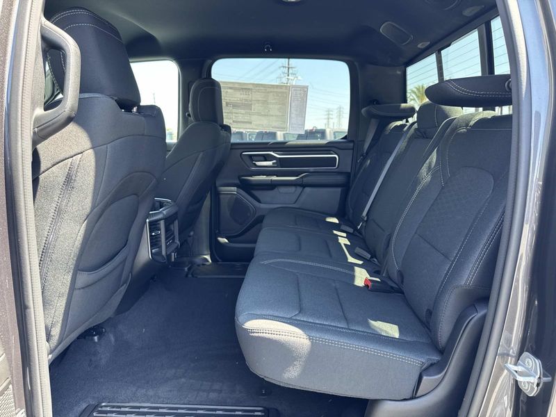 New 2026 RAM 1500 Big Horn Crew Cab 4x2 5'7' Box