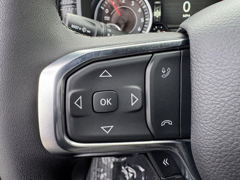 2025 RAM 1500 LaramieImage 18