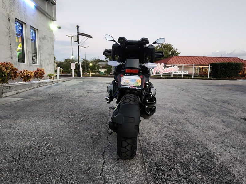 2026 BMW R 1300 GSImage 8