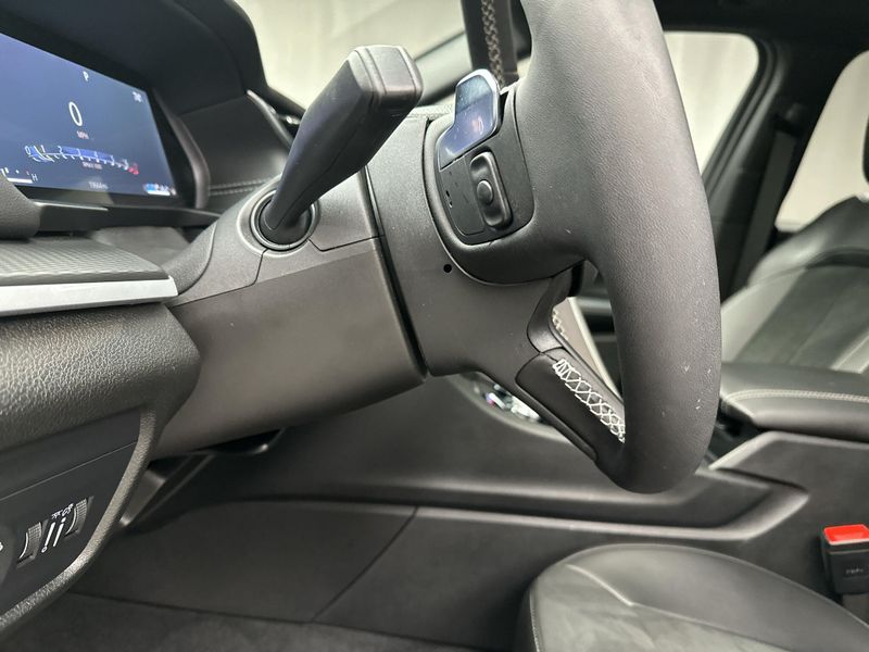 Used 2025 Jeep Grand Cherokee Altitude XImage 5