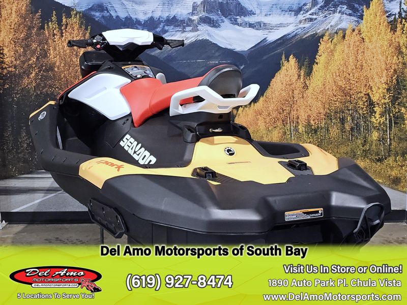 2024 Sea-Doo SPARK FOR 3 (SOUND SYSTEM) Image 14