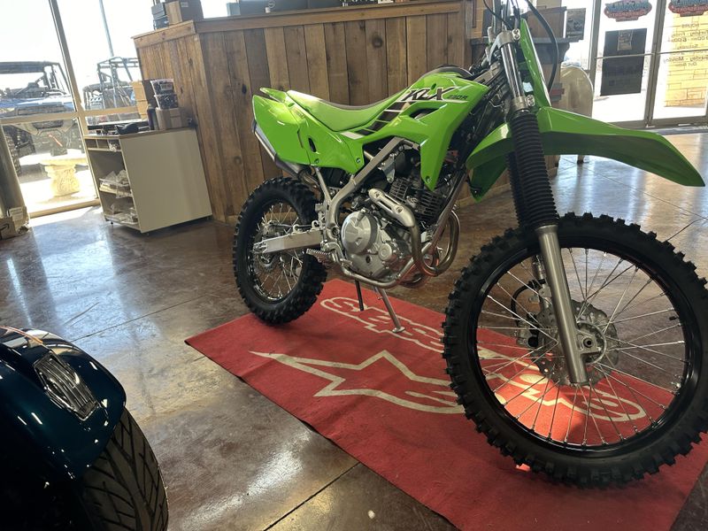 2025 Kawasaki KLX 230R LIME GREENImage 8