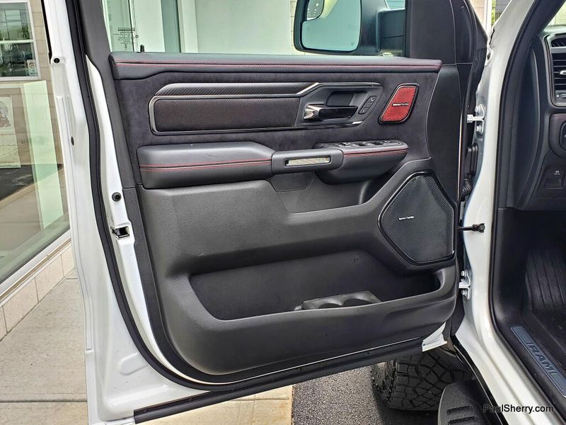New 2026 RAM 1500 Rho Crew Cab 4x4 5'7' Box