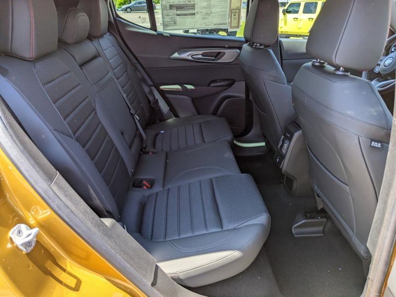 2023 Dodge Hornet Gt Awd in a Acapulco Gold exterior color and Blackinterior. Johnson Dodge 601-693-6343 pixelmotiondemo.com 