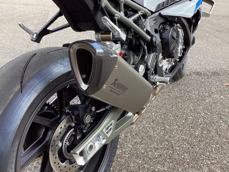 2025 BMW S 1000 RR 