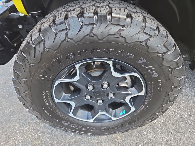 2022 Jeep Wrangler 4xe Unlimited Rubicon photo 12