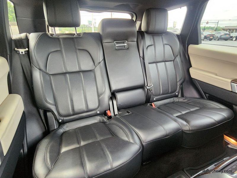2015 Land Rover Range Rover Sport HSEImage 35