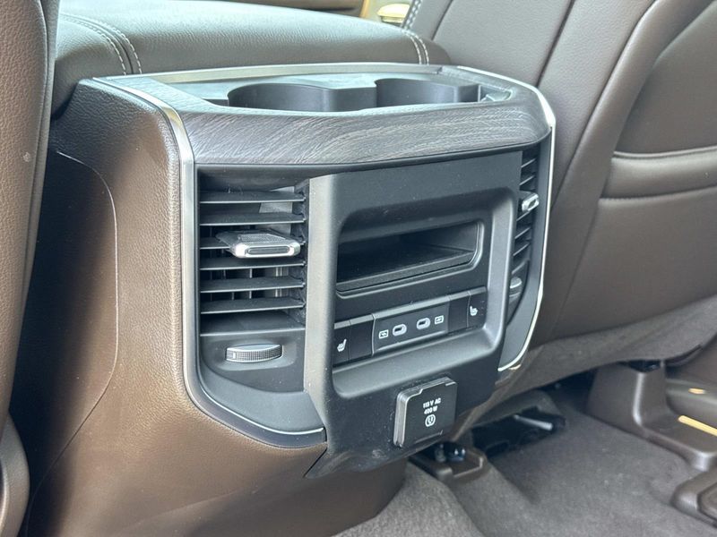 New 2026 RAM 1500 Laramie Crew Cab 4x4 5'7' Box