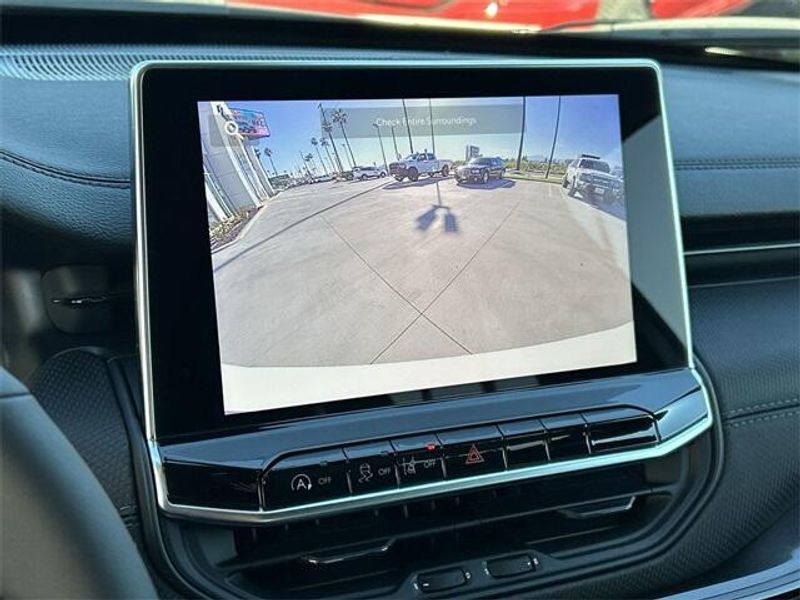 New 2026 Jeep Compass Latitude Altitude 4x4Image 19