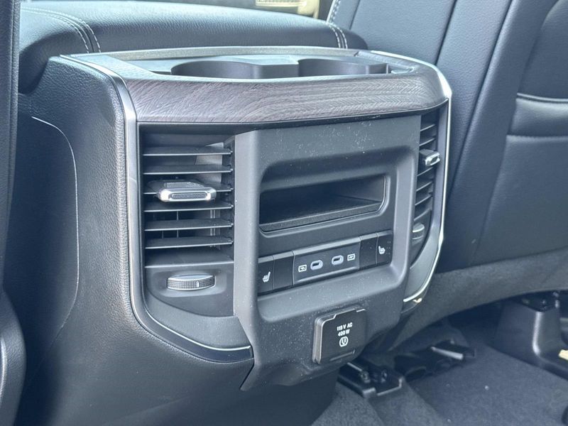 New 2026 RAM 1500 Laramie Crew Cab 4x4 6'4' Box